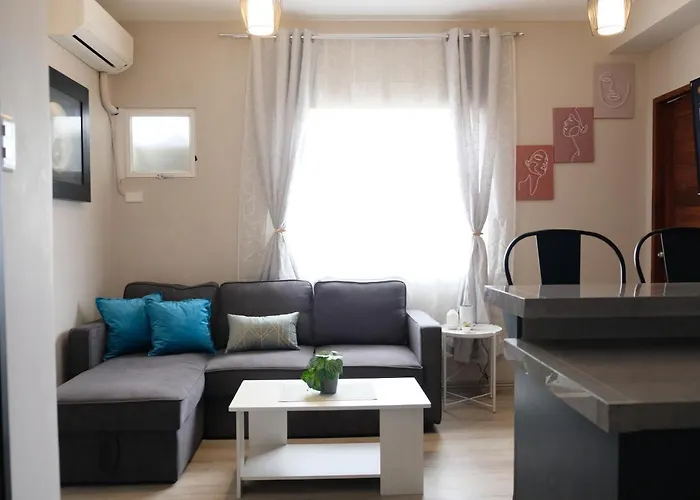 Boutique Hideaway Modern 2-bedroom Near It Park Apartment *