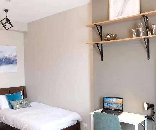 Boutique Hideaway Modern 2-bedroom Near It Park Apartment