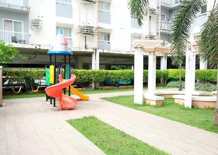 Boutique Hideaway Modern 2-bedroom Near It Park *