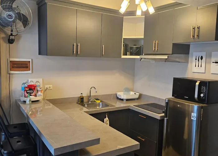 Apartment Boutique Hideaway Modern 2-bedroom Near It Park *