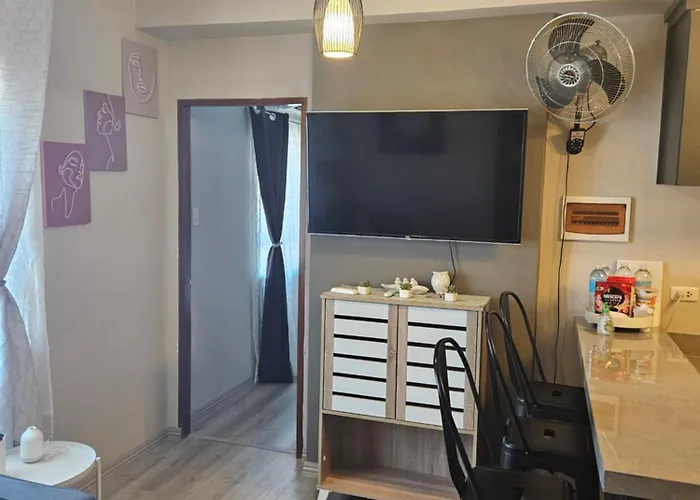 Boutique Hideaway Modern 2-bedroom Near It Park Cebu