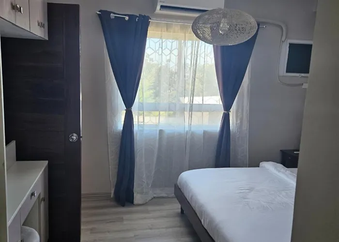 Apartment Boutique Hideaway Modern 2-bedroom Near It Park Cebu