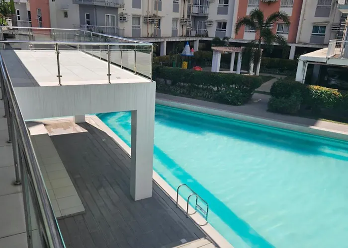 Apartment Boutique Hideaway Modern 2-bedroom Near It Park *